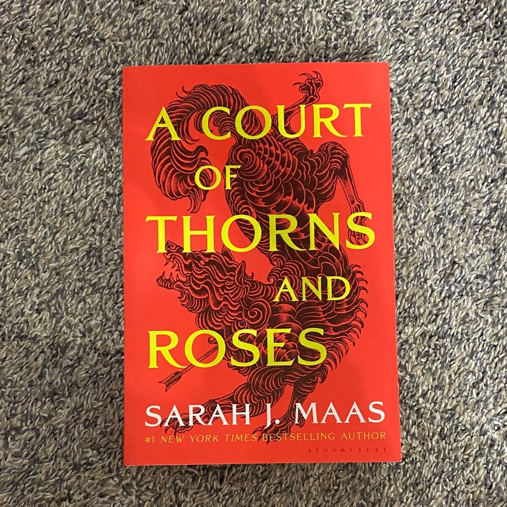 A Court of Thorns and Roses Book